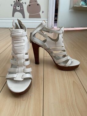 Guess White Strappy Wood-Platform High Heel 4” Sandals
